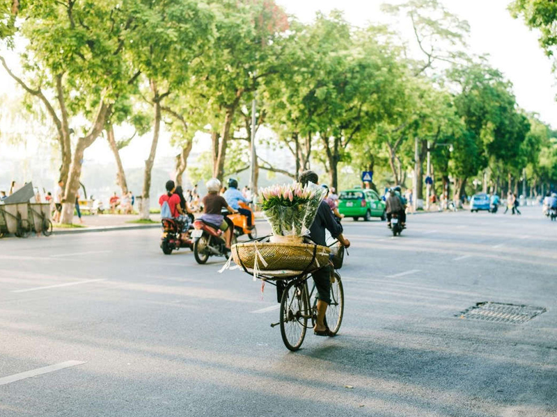 What to do in Hanoi so early in the morning?