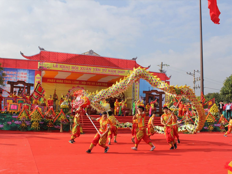 Yearly festivals in Vietnam